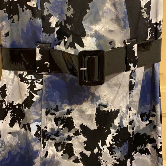 Dress Barn Size 6 Dress w/belted waist Blue Black - Picture 3 of 8